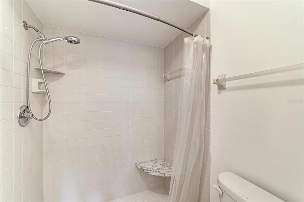 4863 VILLAGE GARDENS DRIVE #186 Sarasota, FL 34234