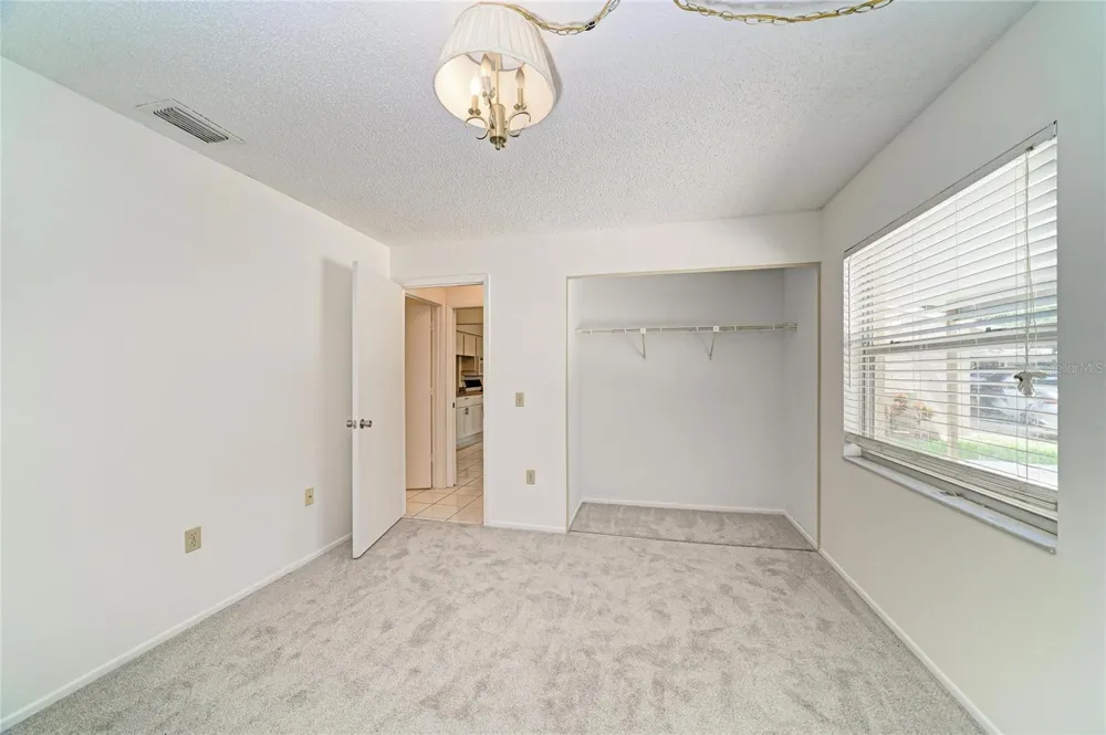 4863 VILLAGE GARDENS DRIVE #186 Sarasota, FL 34234