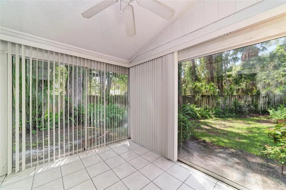 4863 VILLAGE GARDENS DRIVE #186 Sarasota, FL 34234