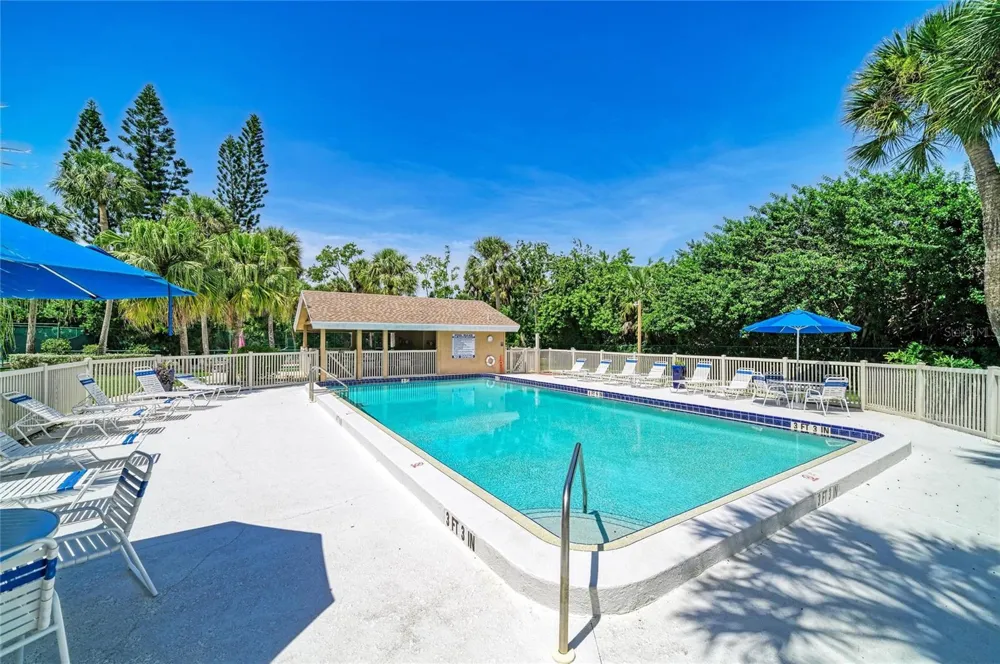 4863 VILLAGE GARDENS DRIVE #186 Sarasota, FL 34234