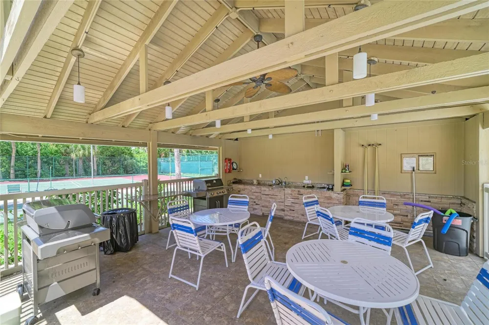 4863 VILLAGE GARDENS DRIVE #186 Sarasota, FL 34234
