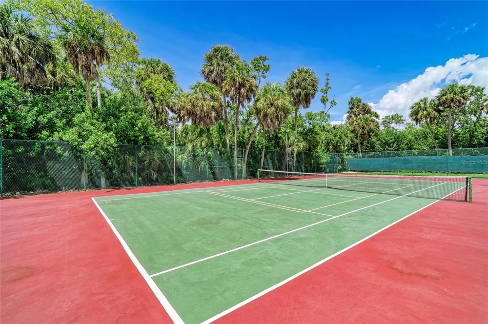 4863 VILLAGE GARDENS DRIVE #186 Sarasota, FL 34234