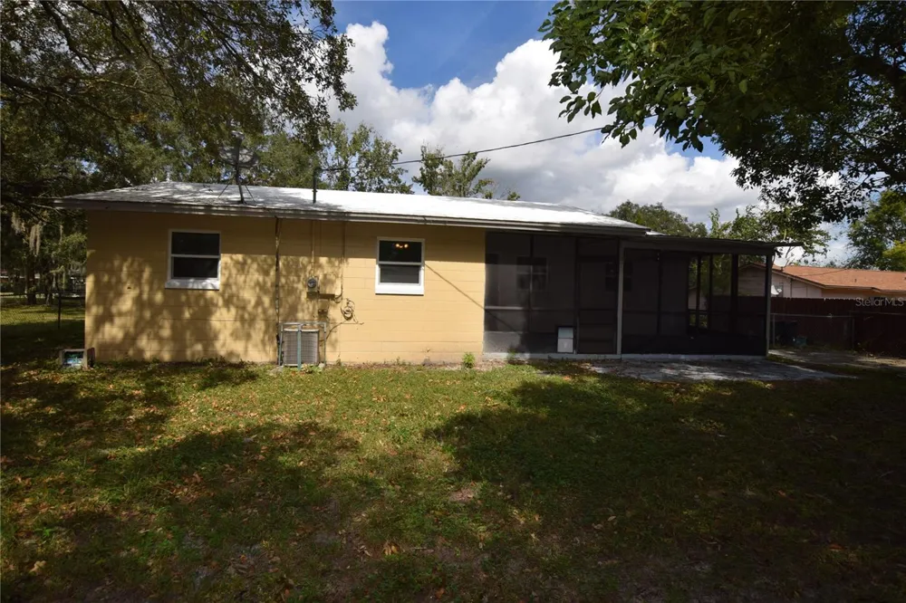 202 JAMES COURT Winter Springs, FL 32708