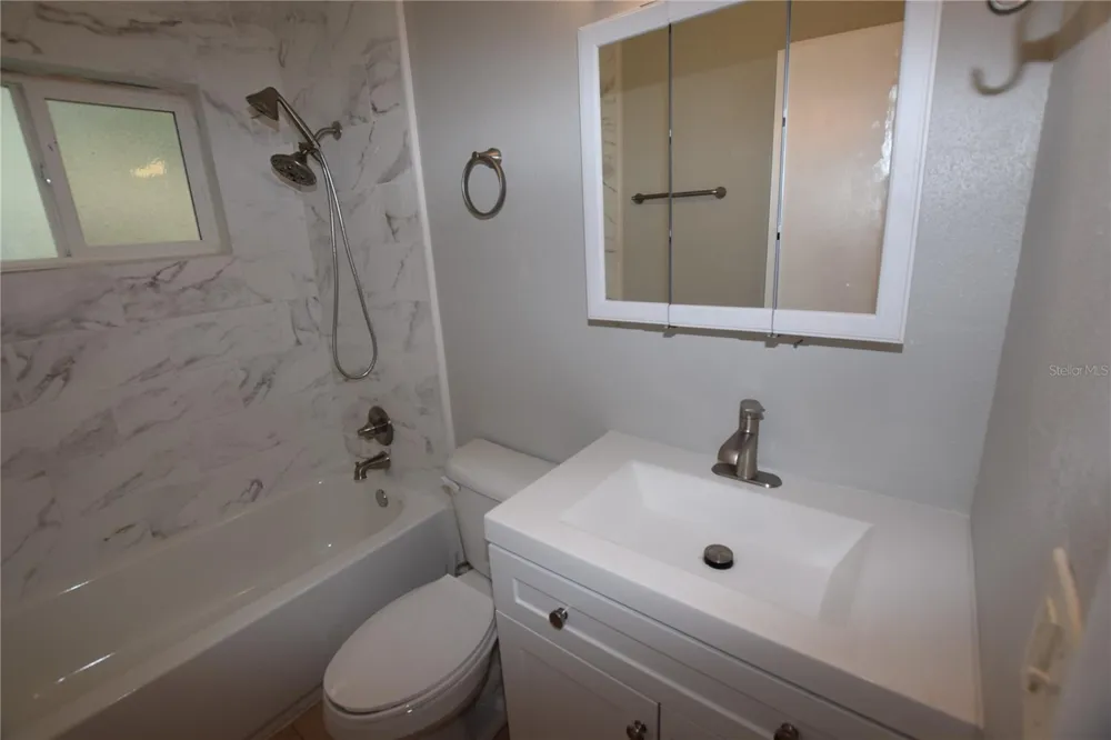 202 JAMES COURT Winter Springs, FL 32708