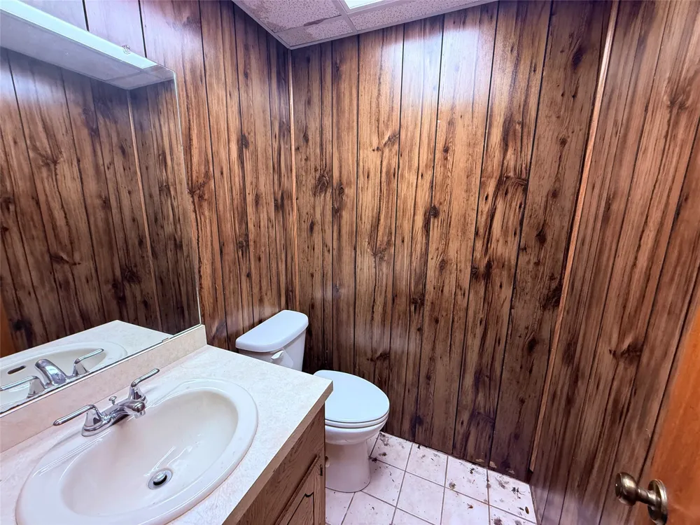 622 W Broadway Street Winnsboro, TX 75494