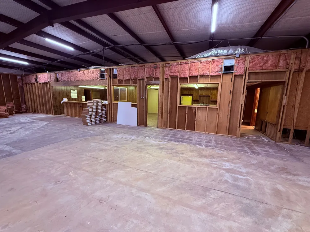 622 W Broadway Street Winnsboro, TX 75494