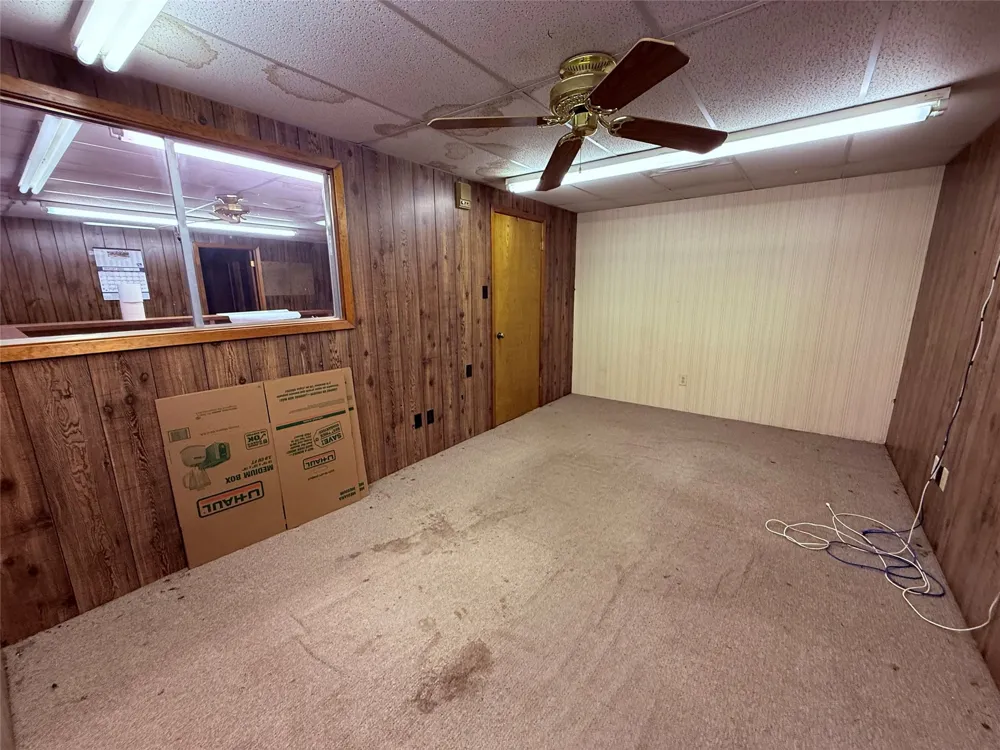 622 W Broadway Street Winnsboro, TX 75494