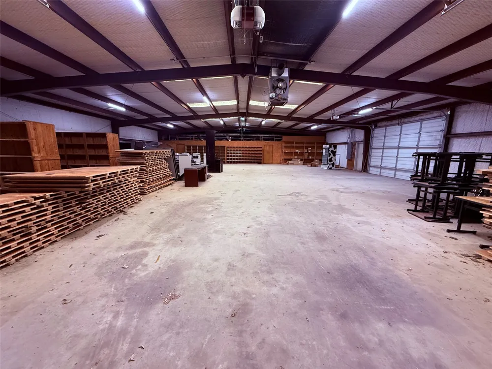 622 W Broadway Street Winnsboro, TX 75494