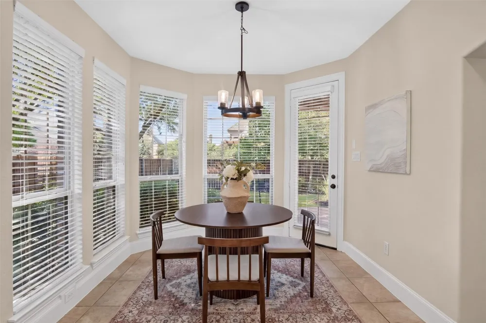 842 Sun Meadow Road Allen, TX 75013