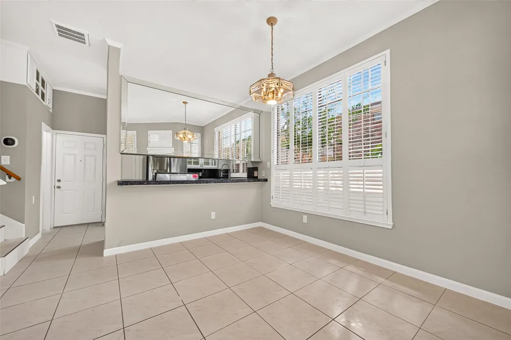 8888 Benning Drive #204 Houston, TX 77031