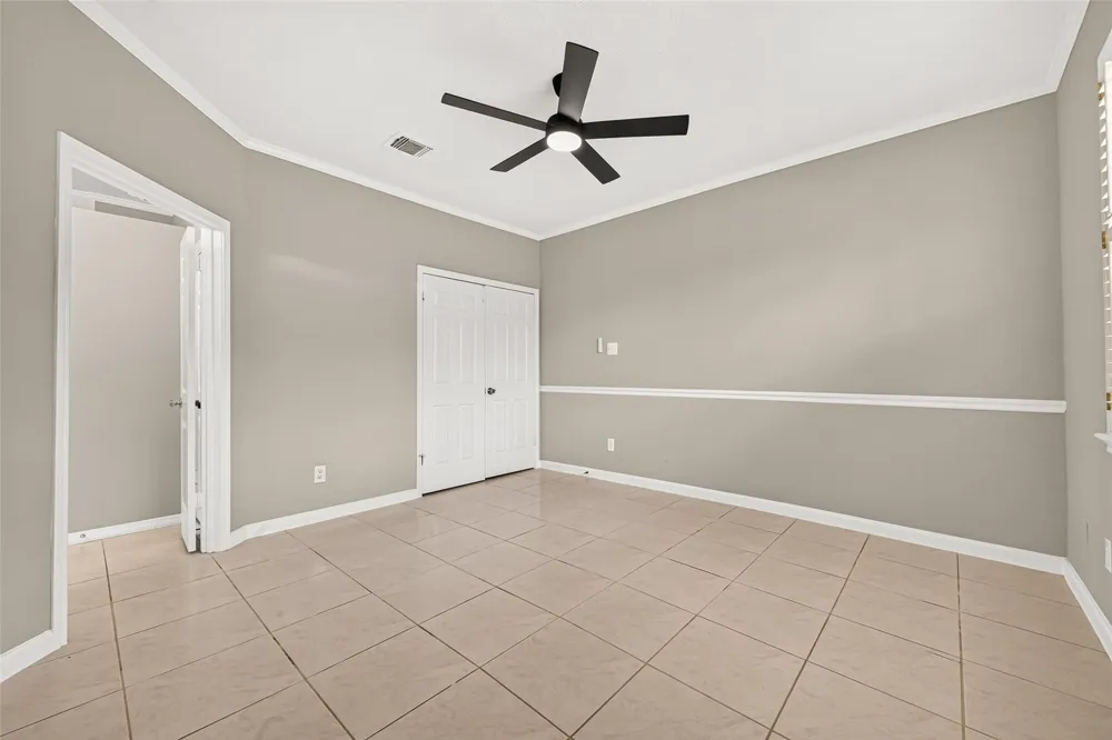 8888 Benning Drive #204 Houston, TX 77031