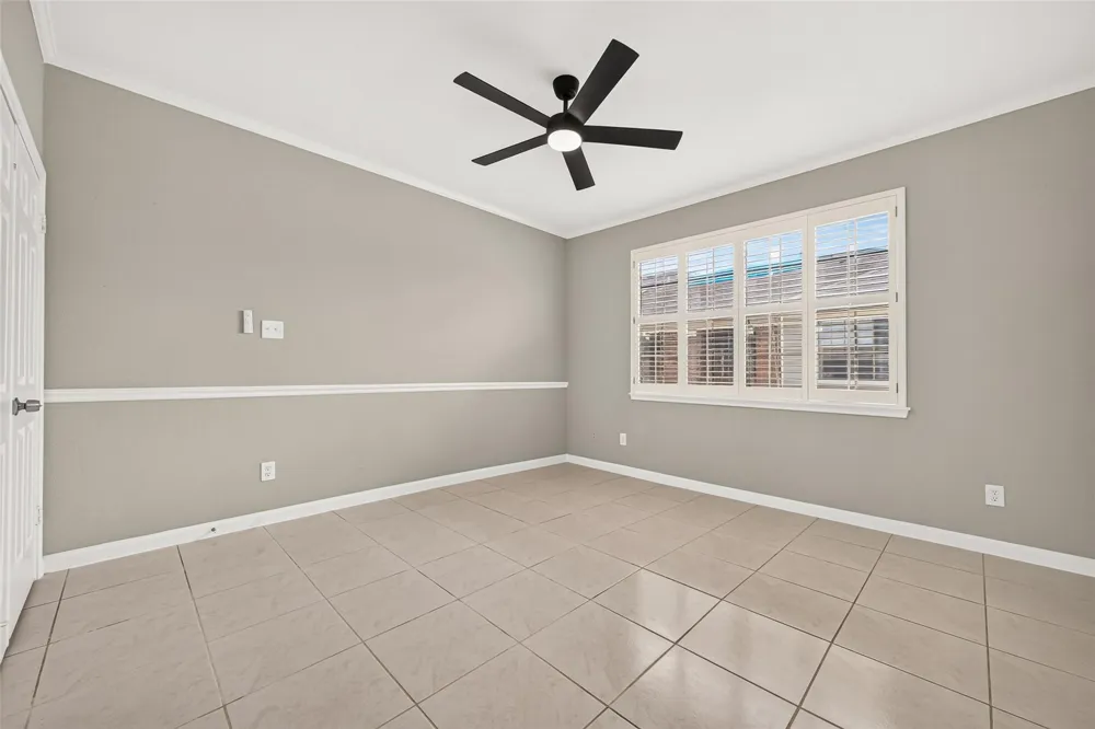 8888 Benning Drive #204 Houston, TX 77031