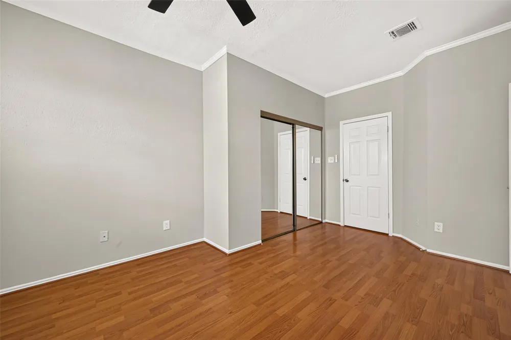 8888 Benning Drive #204 Houston, TX 77031