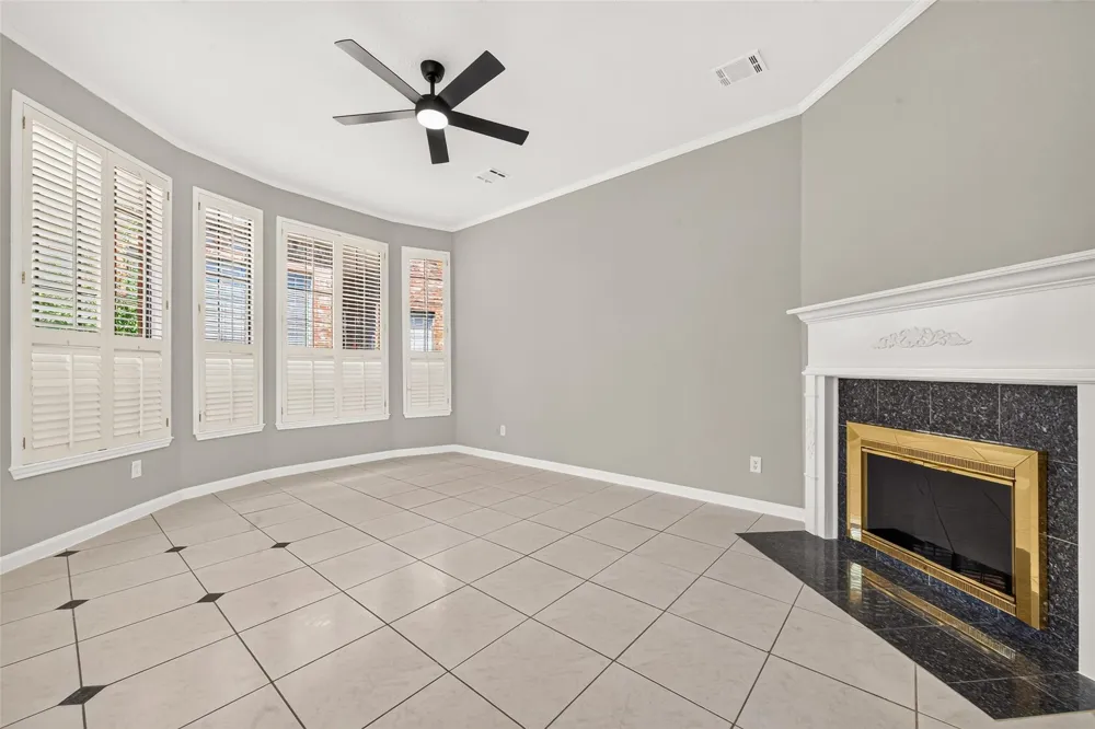 8888 Benning Drive #204 Houston, TX 77031