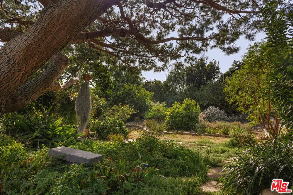 6000 Philip Avenue Malibu, CA 90265