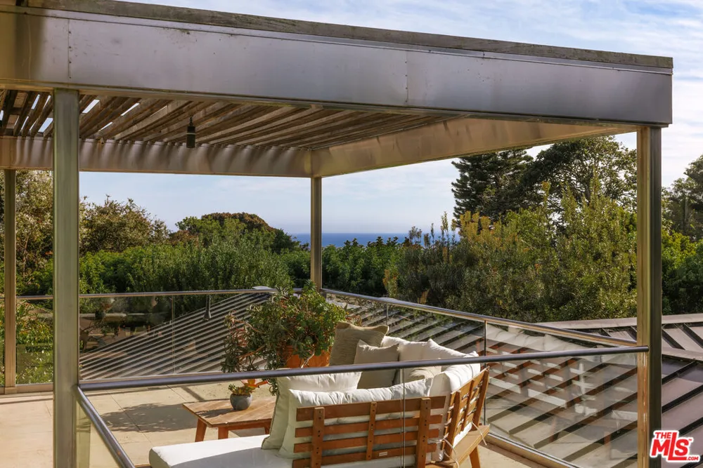 6000 Philip Avenue Malibu, CA 90265
