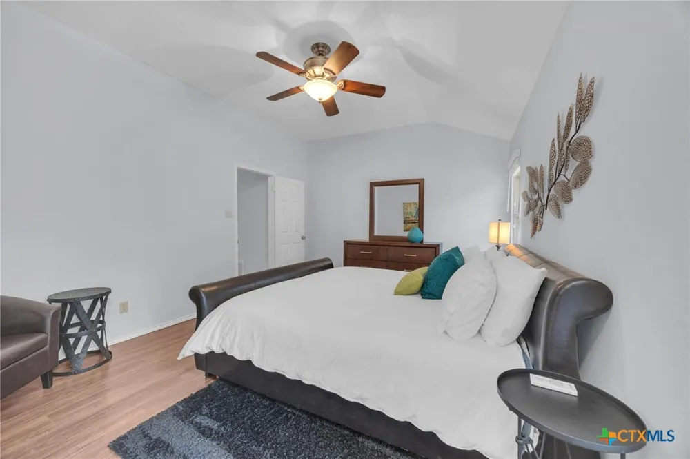 8300 Red Willow Drive Austin, TX 78736