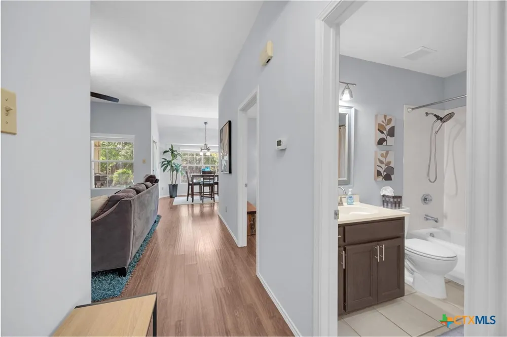 8300 Red Willow Drive Austin, TX 78736
