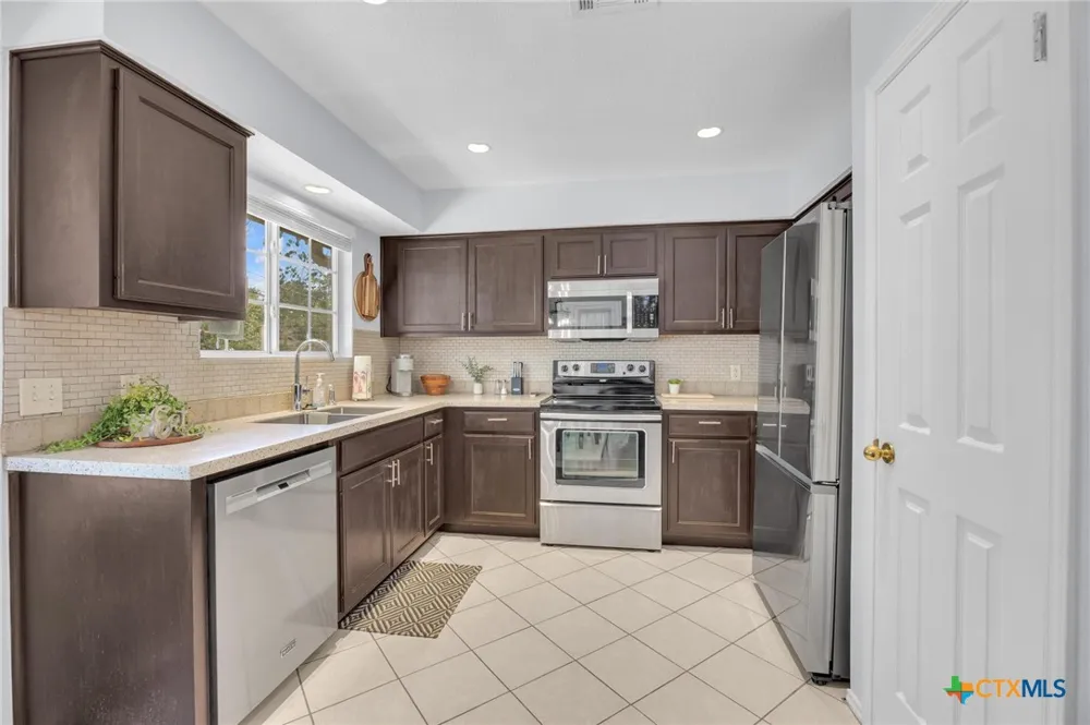 8300 Red Willow Drive Austin, TX 78736