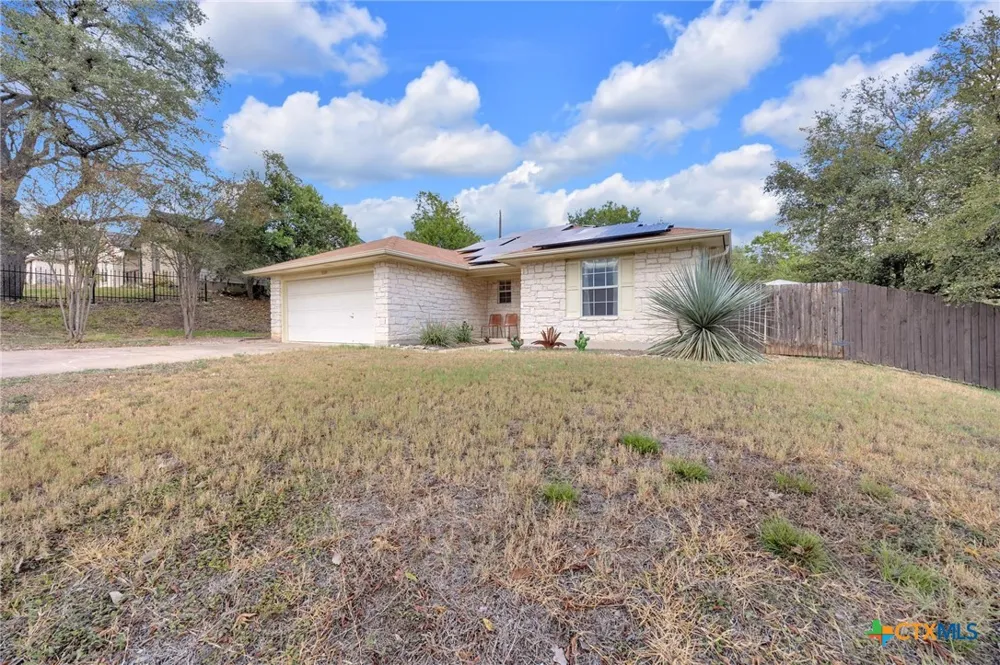 8300 Red Willow Drive Austin, TX 78736