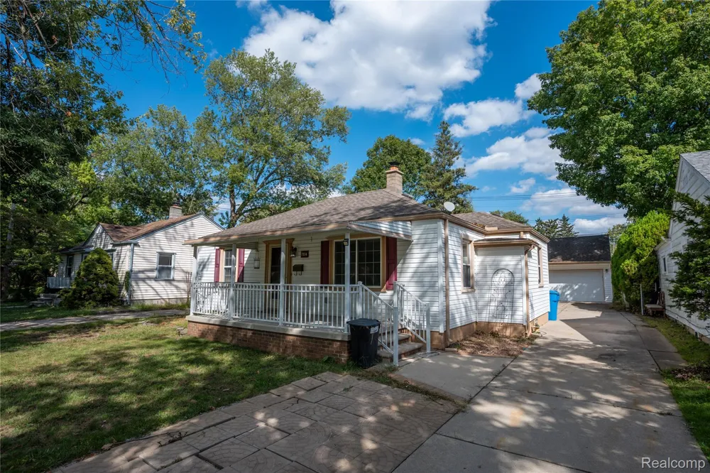 7514 Silvery Lane Dearborn Heights City, MI 48127