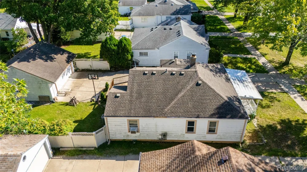 7514 Silvery Lane Dearborn Heights City, MI 48127
