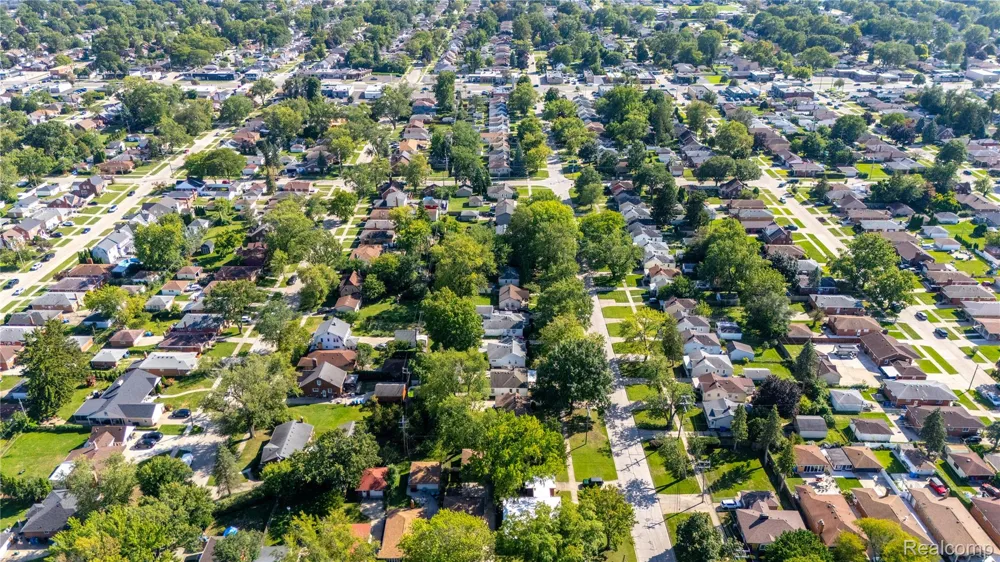 7514 Silvery Lane Dearborn Heights City, MI 48127
