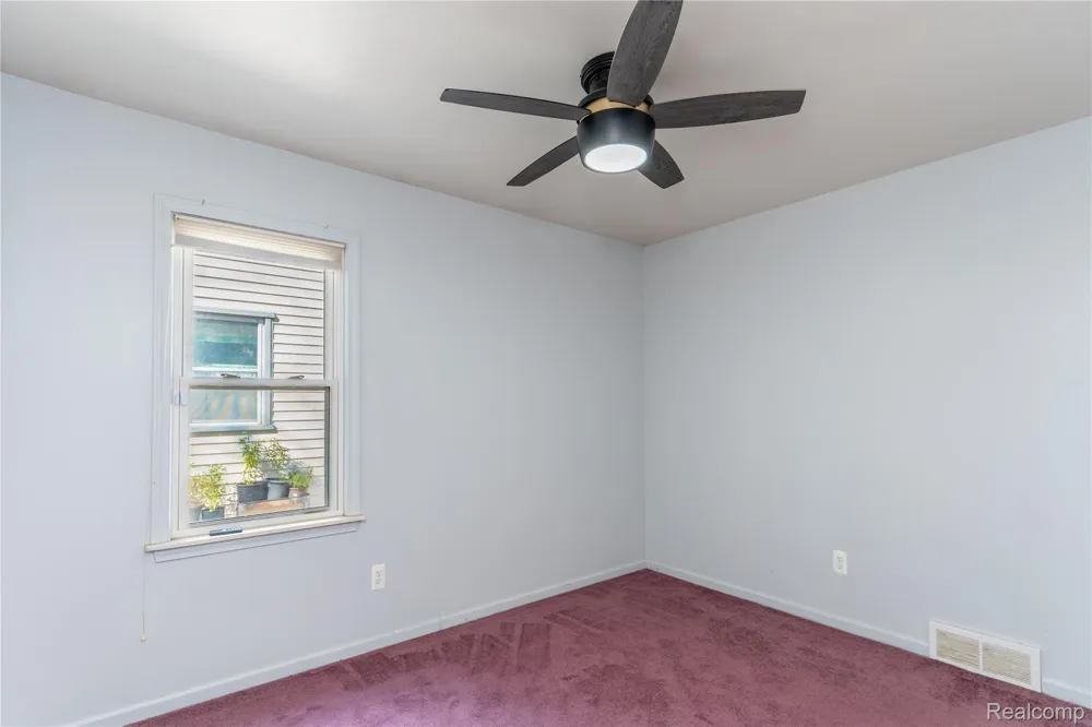 7514 Silvery Lane Dearborn Heights City, MI 48127