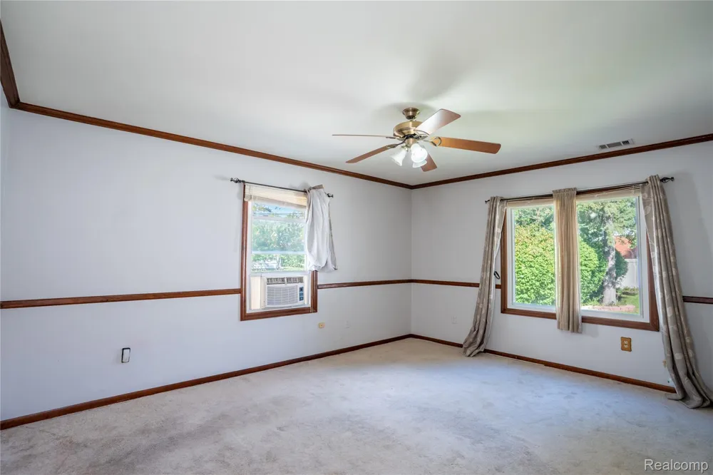 7514 Silvery Lane Dearborn Heights City, MI 48127