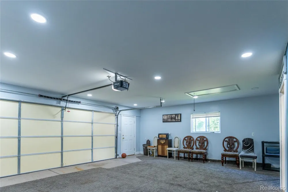 7514 Silvery Lane Dearborn Heights City, MI 48127