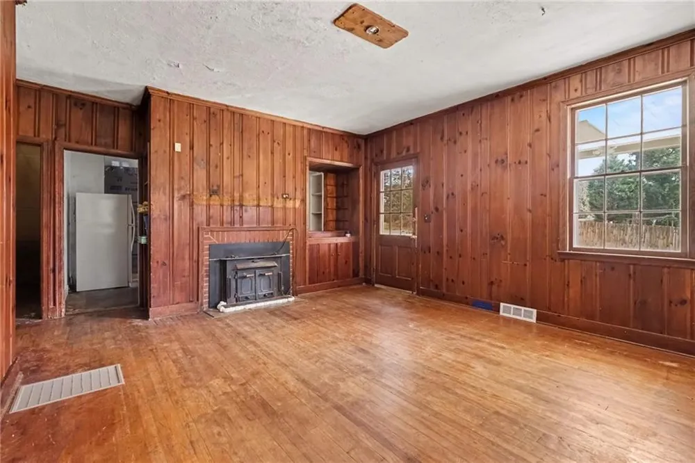 6044 Shadow Rock Drive Lithonia, GA 30058