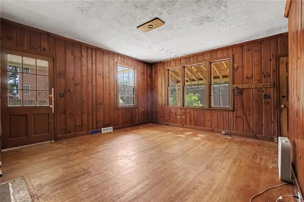 6044 Shadow Rock Drive Lithonia, GA 30058