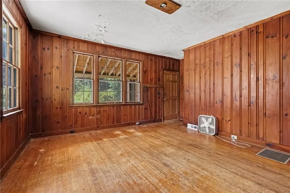 6044 Shadow Rock Drive Lithonia, GA 30058