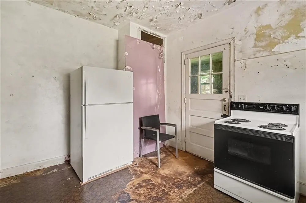 6044 Shadow Rock Drive Lithonia, GA 30058