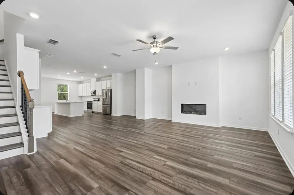 627 Oak Bluff Drive Cumming, GA 30040