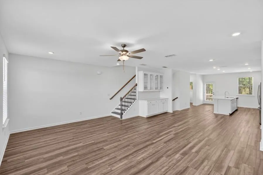 627 Oak Bluff Drive Cumming, GA 30040