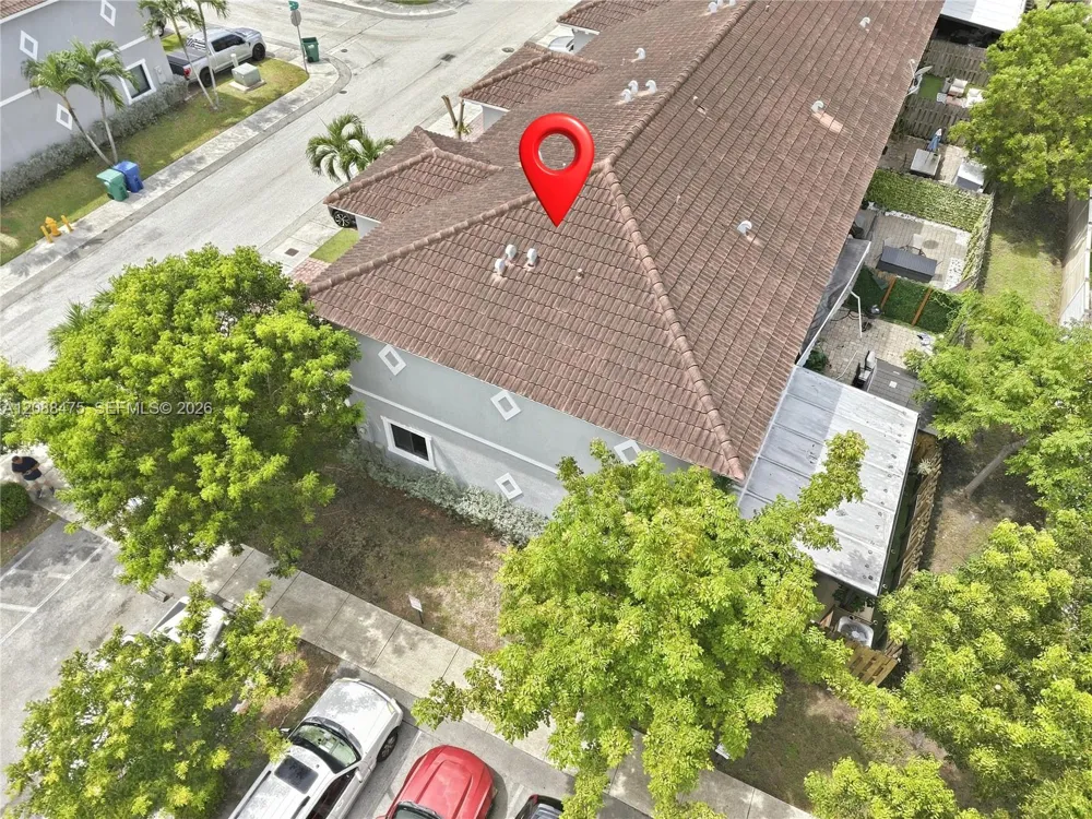 16335 SW 44th Ter Miami, FL 33185