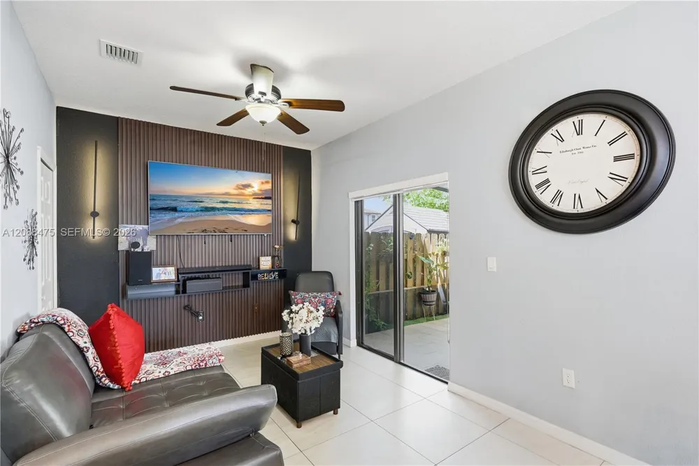 16335 SW 44th Ter Miami, FL 33185