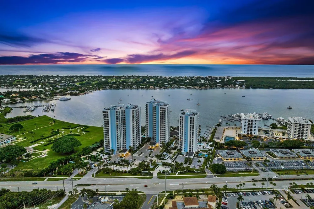 2 WATER CLUB WAY #1603 North Palm Beach, FL 33408