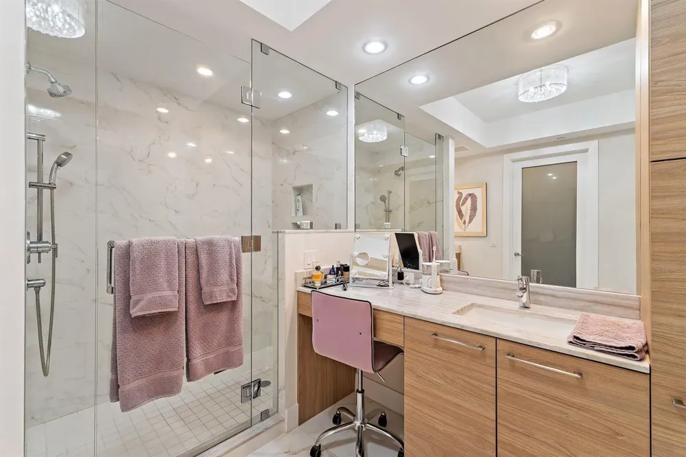2 WATER CLUB WAY #1603 North Palm Beach, FL 33408
