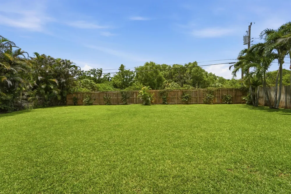 18966 SE Southgate Drive Jupiter, FL 33469