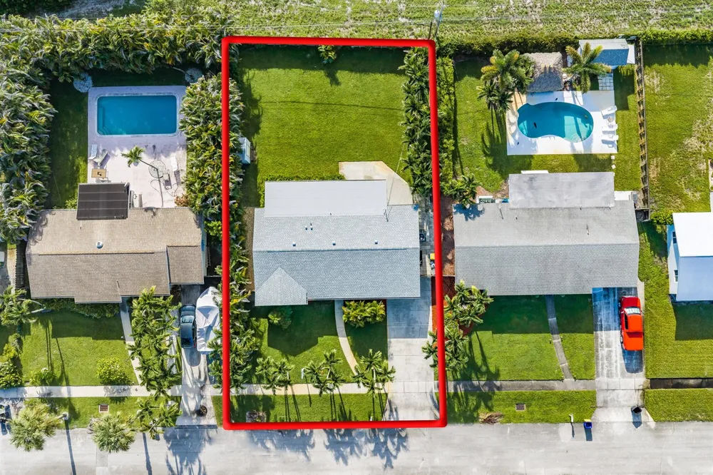 18966 SE Southgate Drive Jupiter, FL 33469