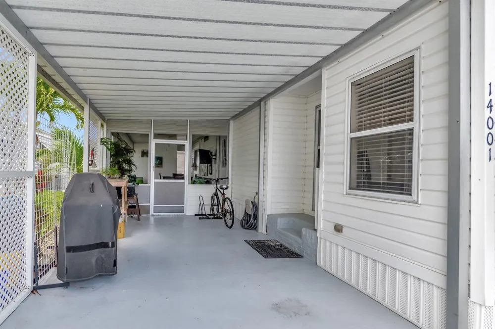 14001 KINGSTON BAY Boynton Beach, FL 33436