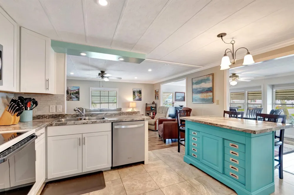 14001 KINGSTON BAY Boynton Beach, FL 33436