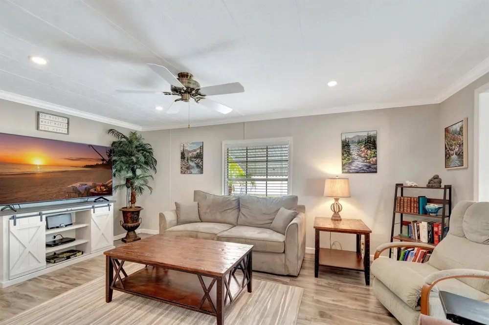 14001 KINGSTON BAY Boynton Beach, FL 33436
