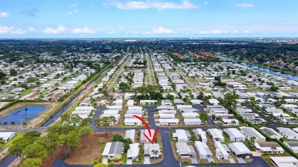 14001 KINGSTON BAY Boynton Beach, FL 33436