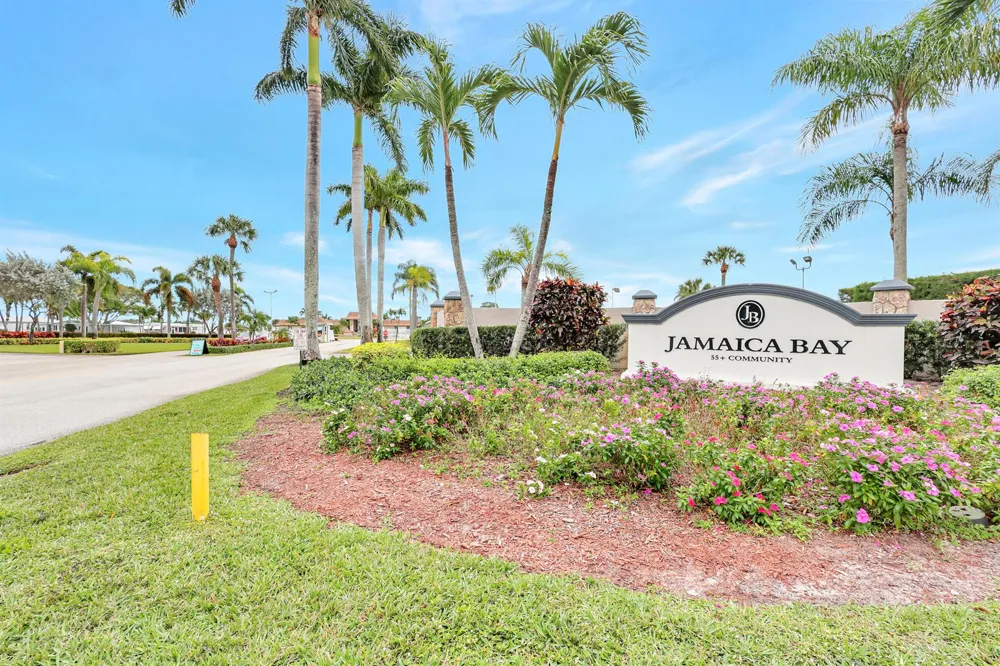 14001 KINGSTON BAY Boynton Beach, FL 33436
