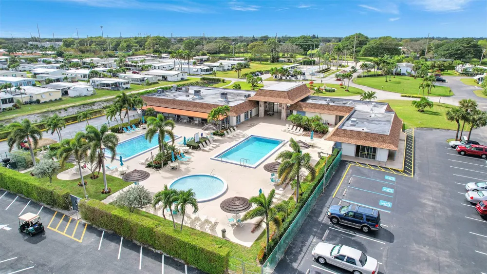 14001 KINGSTON BAY Boynton Beach, FL 33436