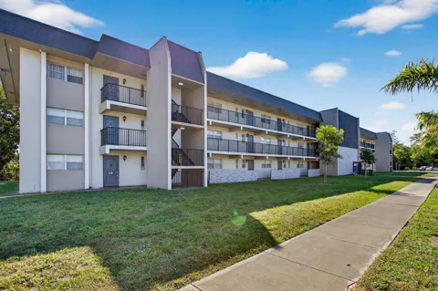 7820 S COLONY CIRCLE S #109