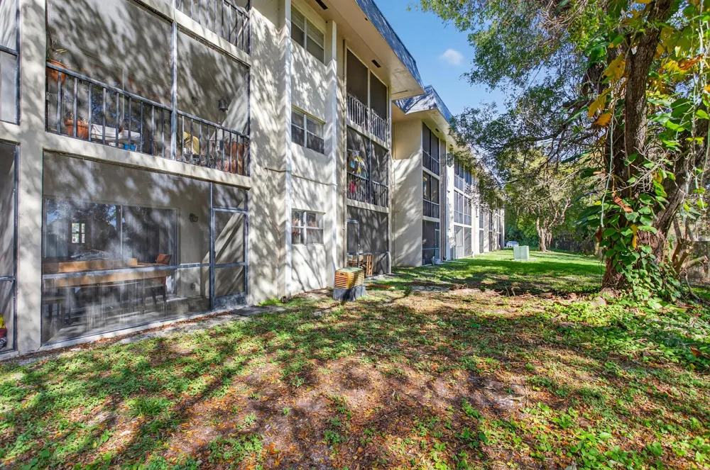 7820 S COLONY CIRCLE S #109 Tamarac, FL 33321